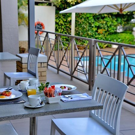 Town Lodge Mbombela Bagian luar foto