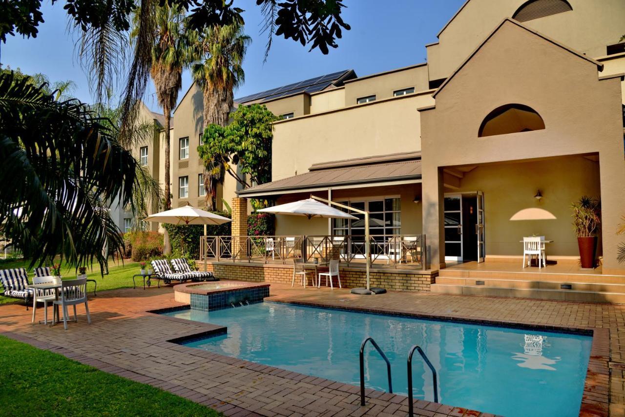Town Lodge Mbombela Bagian luar foto