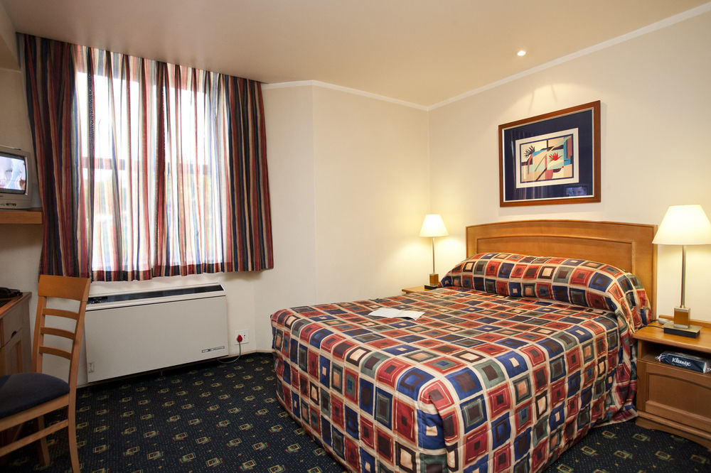 Town Lodge Mbombela Bagian luar foto